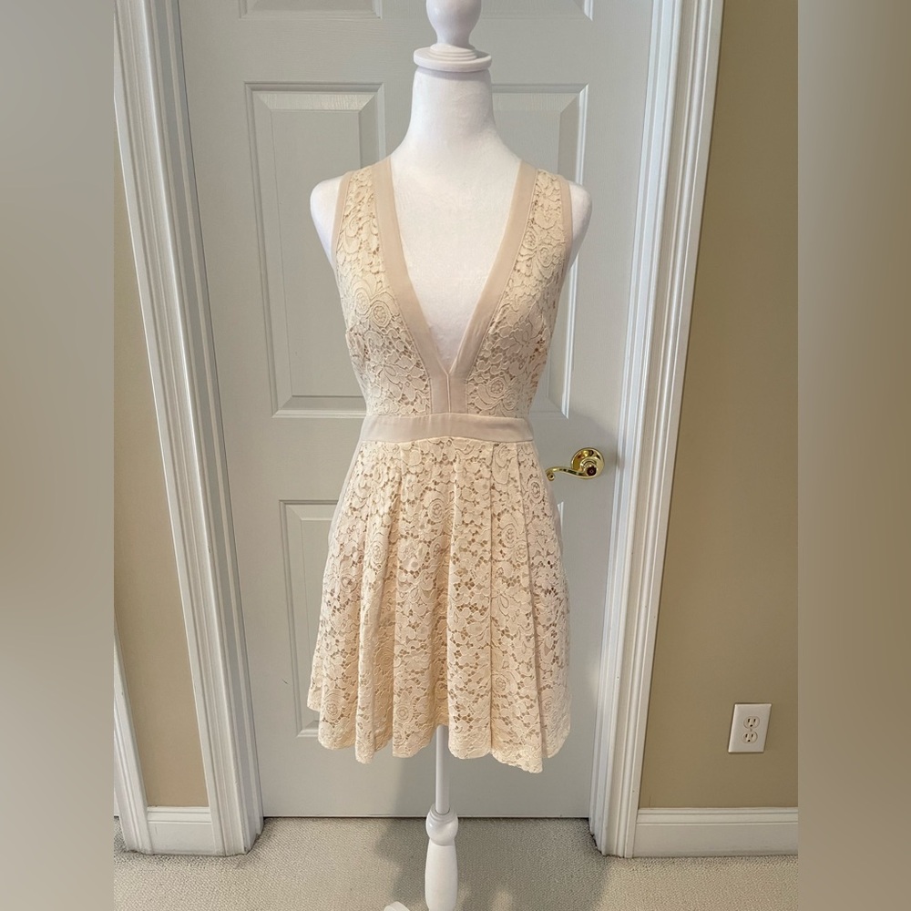FREE PEOPLE LACE MINI DRESS